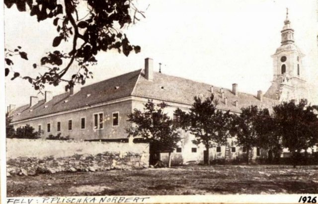 1926 - a kolostor